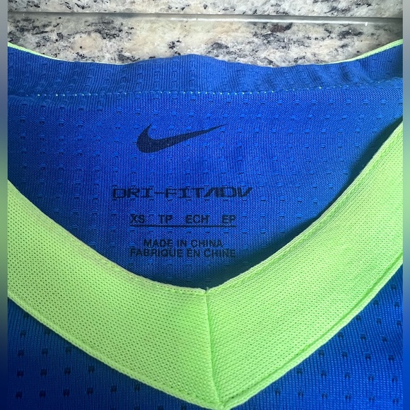 Nike court Rafa Nadal tennis pro shirt men’s Sz Xs - Picture 2 of 4